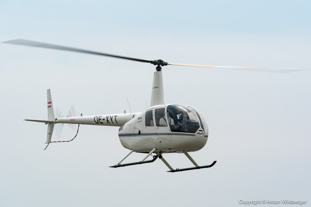 OE-XYT