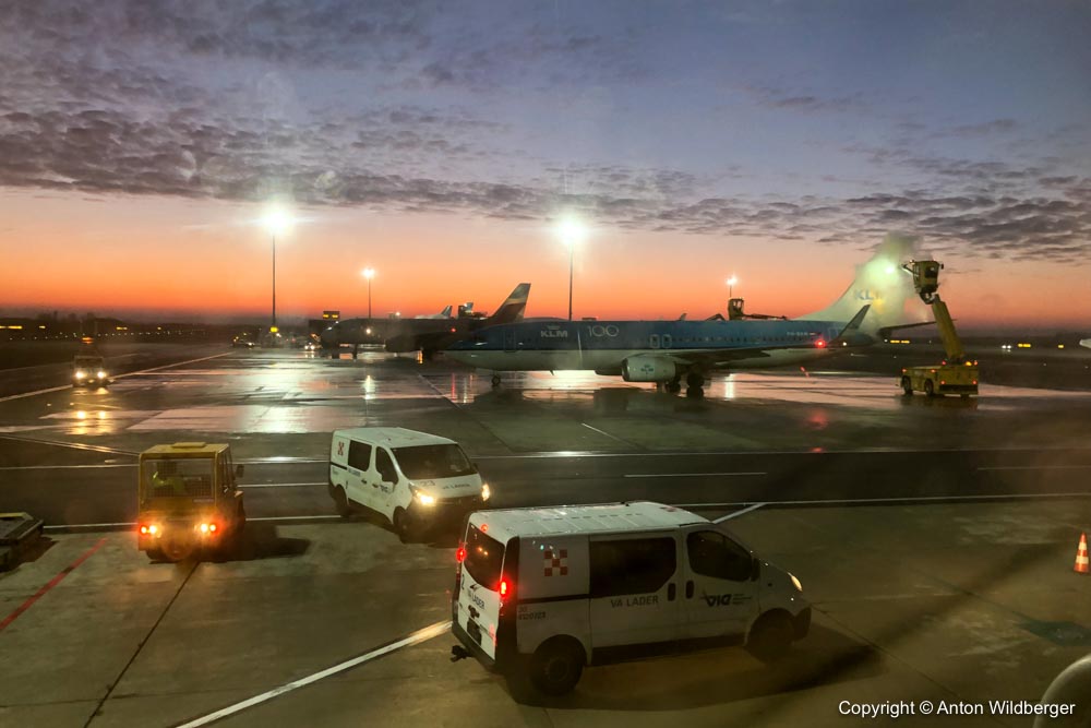 LOWW - Wien Schwechat Intl. Airport
